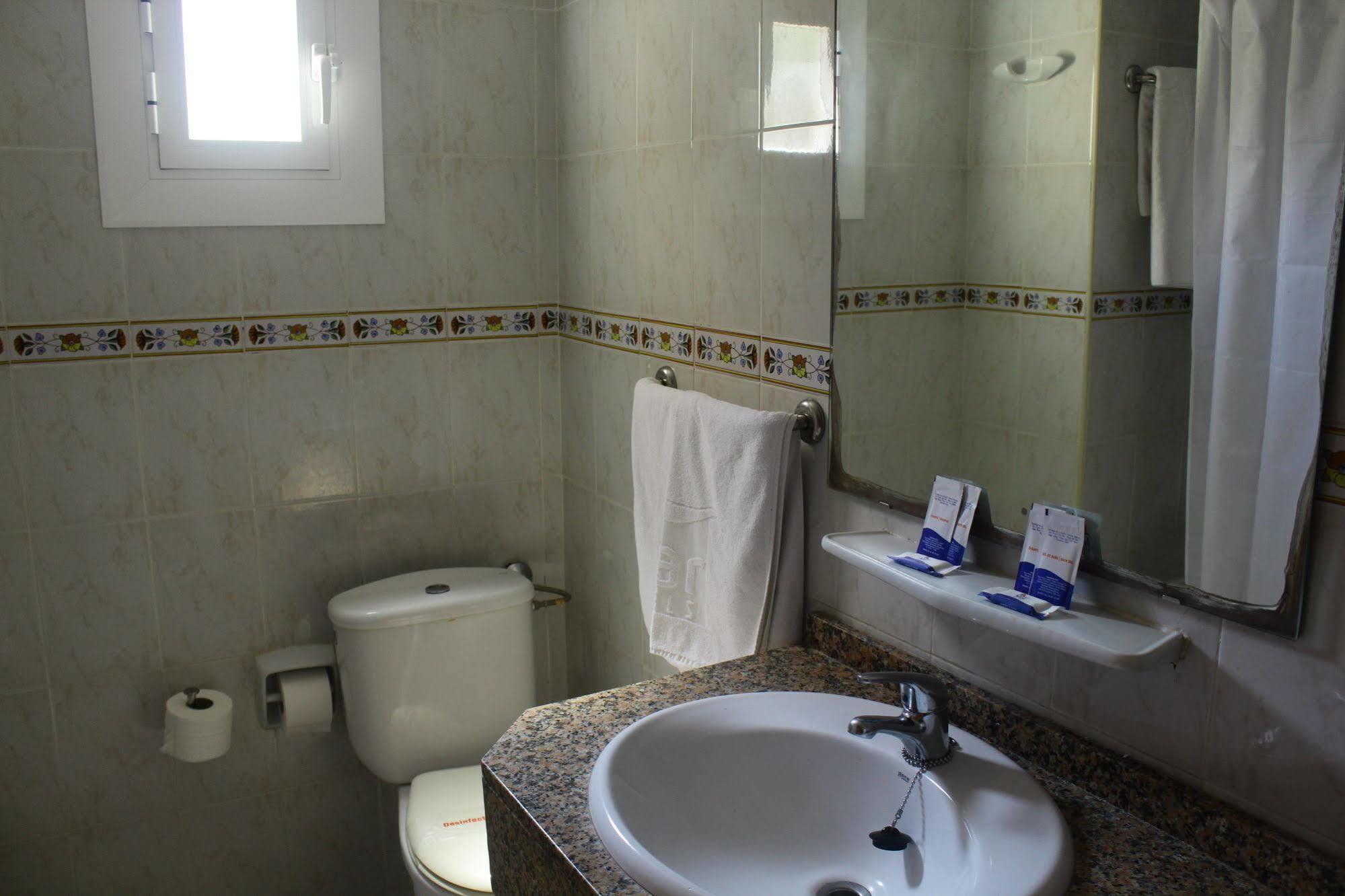 Hotel Globales Torrenova (Adults Only) Magaluf  Zewnętrze zdjęcie